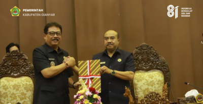 DPRD Gianyar Sampaikan Raperda Inisiatif Tentang Penataan Sempadan Sungai