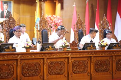 Ketua DPRD Badung Anom Gumanti Pimpin Rapat Paripurna Penyampaian Rancangan KUA-PPAS TA 2027