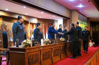 Anom Gumanti Pimpin Rapat Paripurna Bahas Pertanggungjawaban APBD 2025