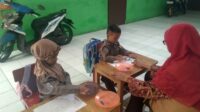 Demi dua siswa, Ali menjaga pintu PAUD tetap terbuka