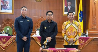 Gandeng ITS Surabaya, Pemkab Badung Rilis AMDK Botol Kaca Baliss Ramah Lingkungan