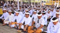 Jajaran Pemkot Denpasar Laksanakan Bhakti Penganyar di Pura Agung Penataran Rinjani