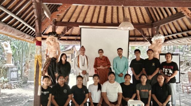 Ashram Gandhi Puri