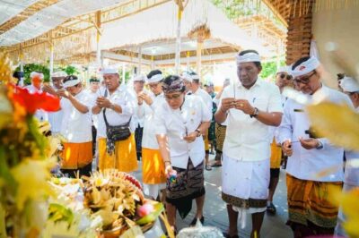 Ketua DPRD Badung Hadiri Upacara Atma Wedana di Desa Adat Kuta