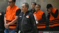 KPK: Tong biru berisi Rp934 juta ditemukan di rumah adik Bupati Klaten