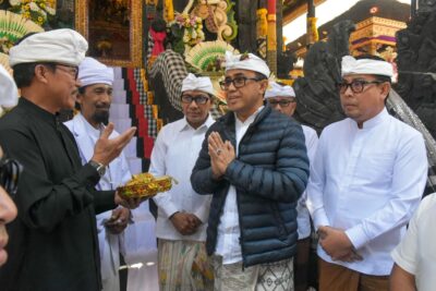 Pemkot Denpasar Ngaturang Bhakti Penganyar di Pura Tuluk Biyu dan Pura Hulundanu Batur