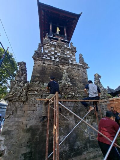 Jaga Warisan Budaya, Balai Pelestarian Kebudayaan Bali dan Pemkot Denpasar Gelar Aksi Pemeliharaan Cagar Budaya Bale Kulkul Puri Pemecutan