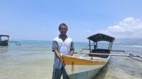 Musa Serang, nelayan wisata dugong yang bangga anaknya masuk TNI AD